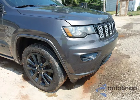 2018 Jeep Grand Cherokee Laredo z USA, uszkodzony, nr VIN 1C4RJFAG4JC292366